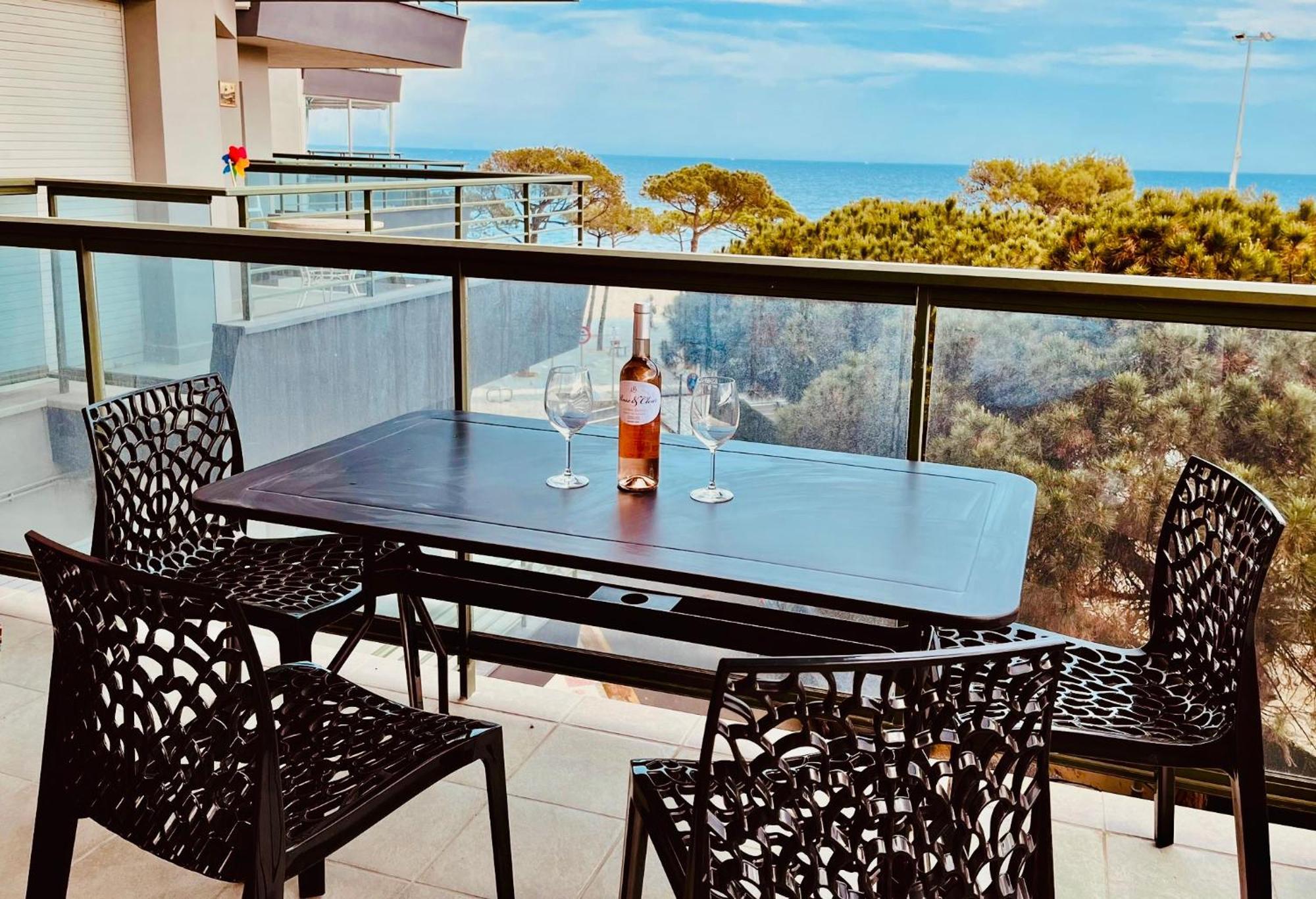 Superbe T3 Face A La Mer - Terrasse - Platja D'Aro Exteriér fotografie
